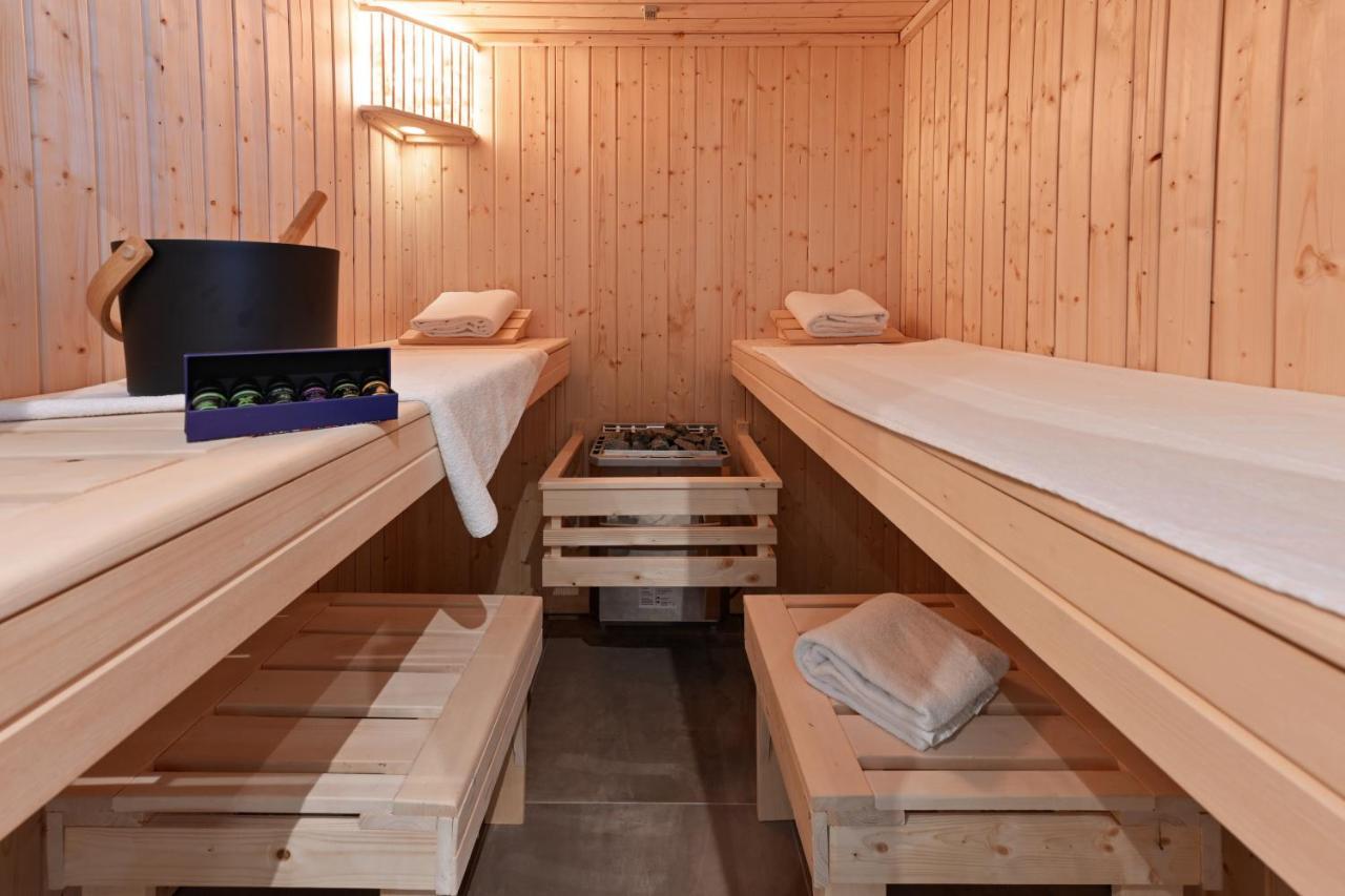 Boutique Chalets Alpi - Private Sauna & Cinema Garmisch-Partenkirchen Eksteriør billede