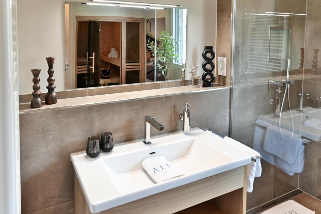Boutique Chalets Alpi - Private Sauna & Cinema Garmisch-Partenkirchen Eksteriør billede