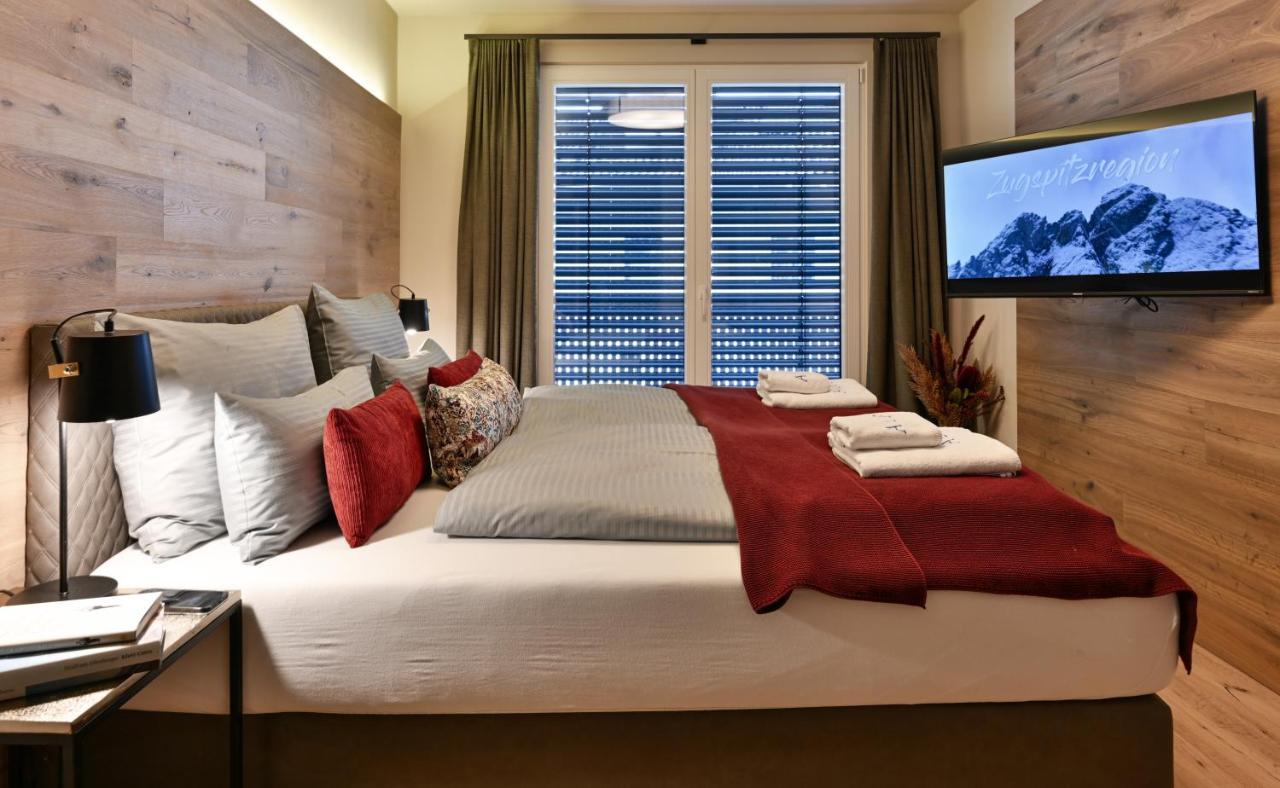 Boutique Chalets Alpi - Private Sauna & Cinema Garmisch-Partenkirchen Eksteriør billede