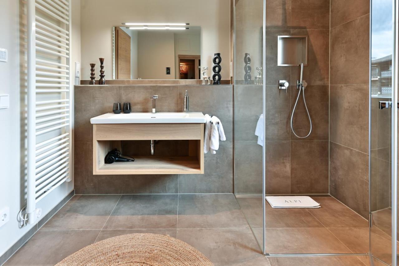 Boutique Chalets Alpi - Private Sauna & Cinema Garmisch-Partenkirchen Eksteriør billede